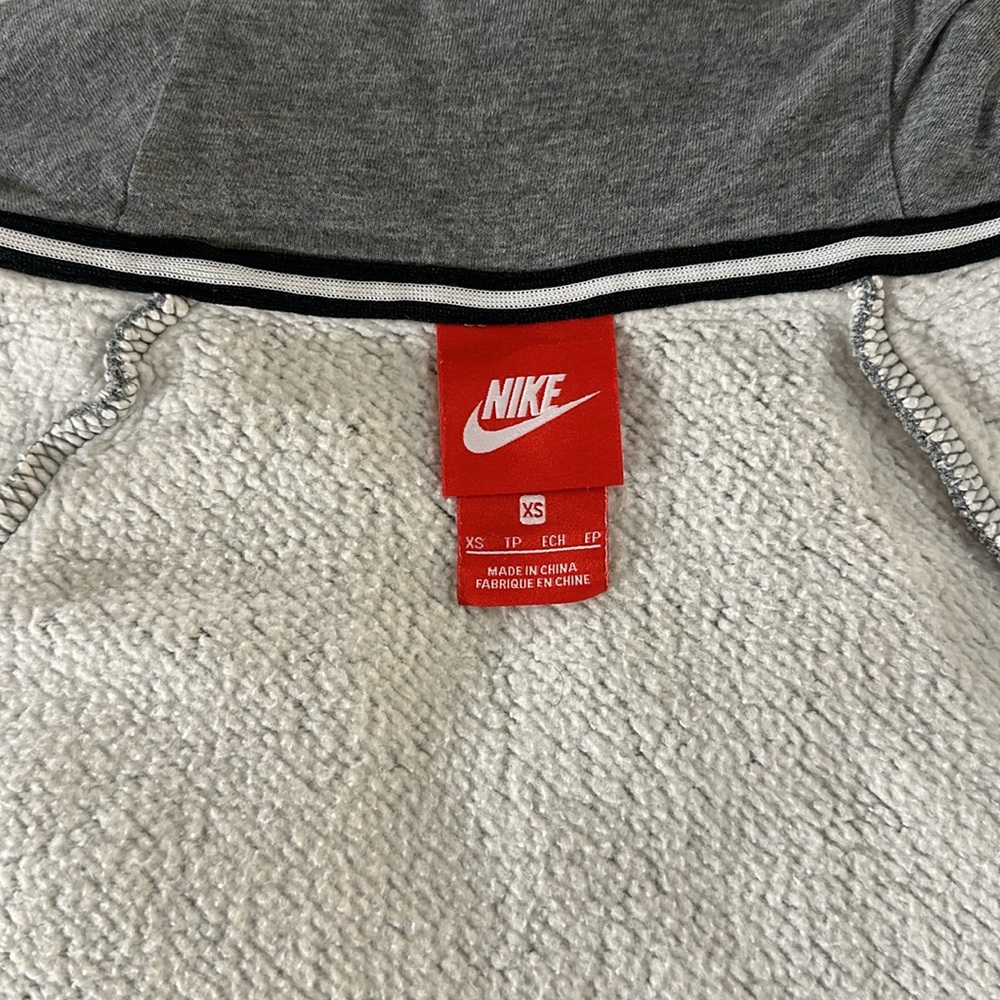Women’s Nike Funnel-Neck Hoodie | Grey | Size XS 🩶🖤🩶 - Picture 6 of 10